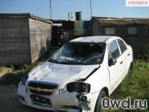 Битый автомобиль Chevrolet Aveo